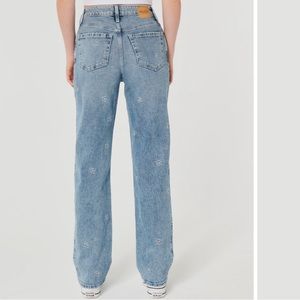 Hollister Ultra High Rise Dad Jean